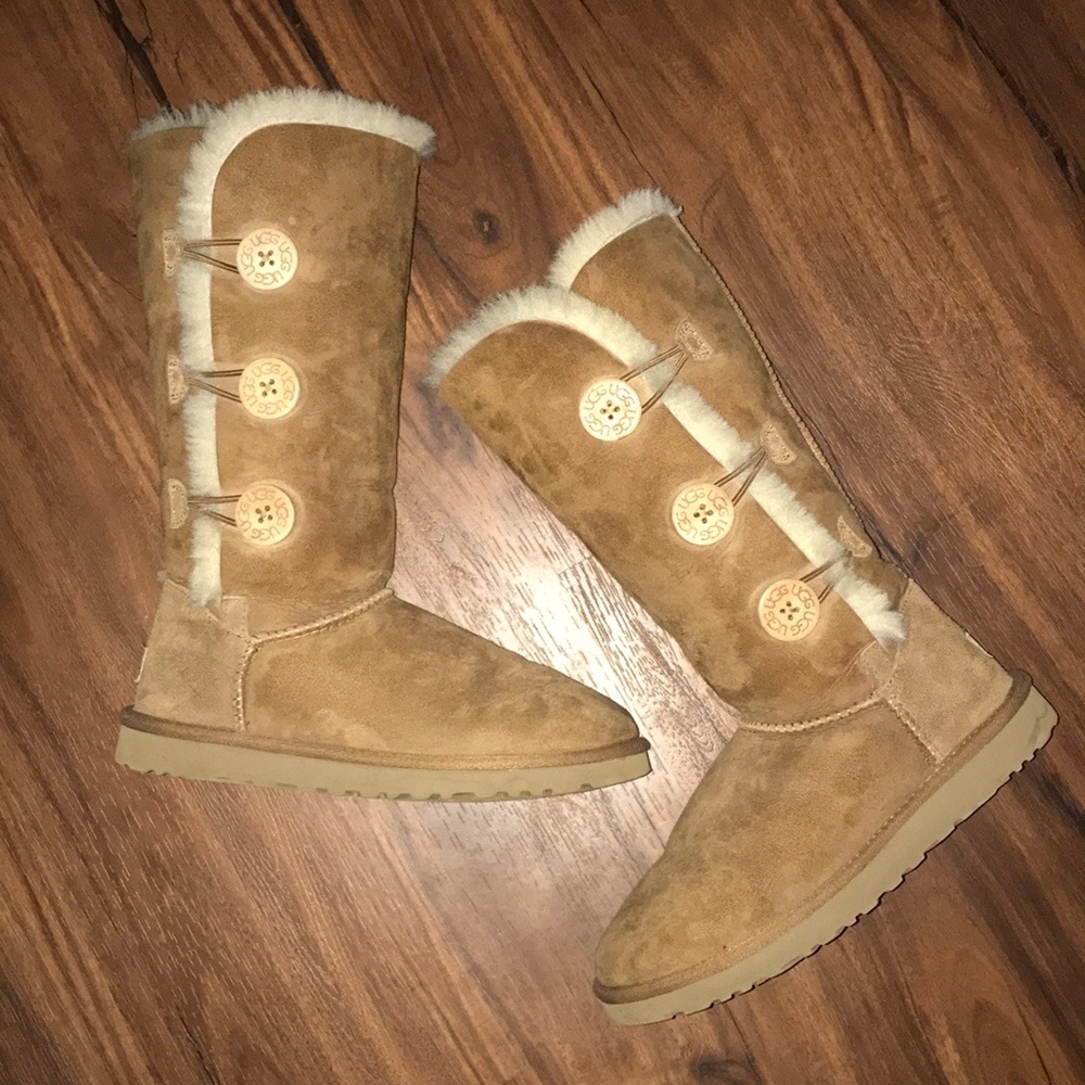 Bailey Button Uggs